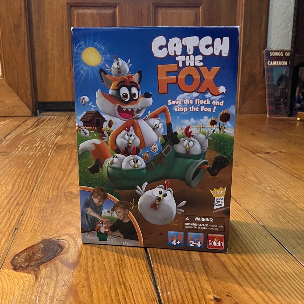 Catch the Fox Board Game by Goliath - Colorful Family Fun
